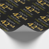 Black, Faux Gold "HAPPY 42nd BIRTHDAY" Cadeaupapier (Hoek)