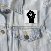 Black Fist Raised — Resistance Protest Vierkante Button 5,1 Cm (In situ)