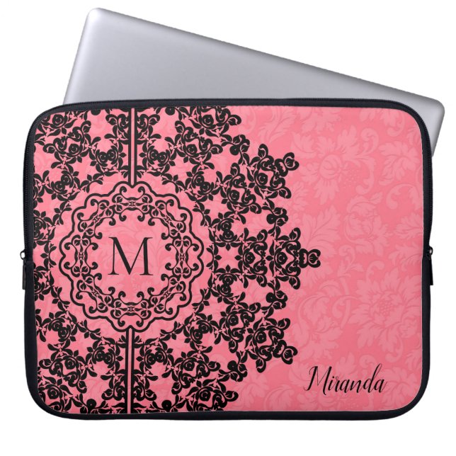 Black Floral Lace Pink Damask Monogrammed Laptop Sleeve (Voorkant)