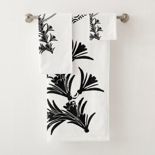 Black Floral on White Bath Towel Set Bad Handdoek (Insitu)