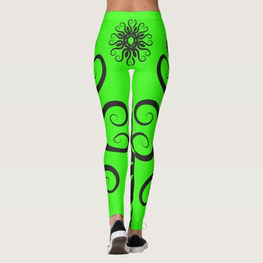 Black Floral Pattern on Neon Green Women's Workout Leggings (Achterkant)