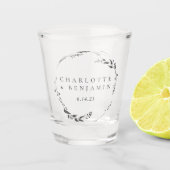 Black Floral Wreath Personalized Wedding Date Shot Glas (Voorkant)