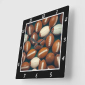 Black Frame Football Pattern Vierkante Klok (Hoek)