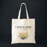 Black Friday Shopping Latke Spelen op woorden Tote Bag<br><div class="desc">"I Have a Latke to do Today" is een leuke Black Friday Shopping met een klein toneelstukje over Chanoeka-woorden. {Leuk,  toch?} De typografie is modern blok in marineblauw gecombineerd met modern script in goud. De graphic is een waterverf menora met een schattig bloemboeket.</div>