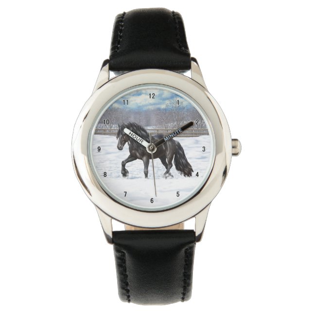 Black Friesian Draft Horse in Snow Horloge (Voorkant)