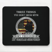 Black German Shepherd American Flag Three Things Y Muismat (Voorkant)