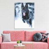 Black German Shepherd in snow Duvet Cover Canvas Afdruk (Insitu (Woonkamer))