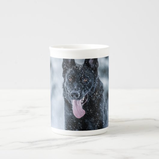 Black German Shepherd in snow Duvet Cover Porselein Kop (Voorkant)