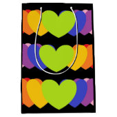 Black Gift Bag met regenboogharten Diverse grootte Medium Cadeauzakje (Voorkant)