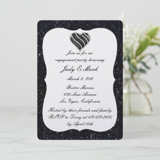 Black Glitter Black Heart Engagement Party uitnodi Kaart (Staand voorkant)
