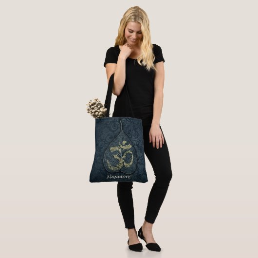 Black & Gold Bodhi Leaf OM-symbool YOGA-instructeu Tote Bag (Op model)
