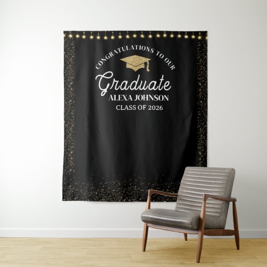 Black & Gold Class Of 2026 Graduation Backdrop Wandkleed (In situ)