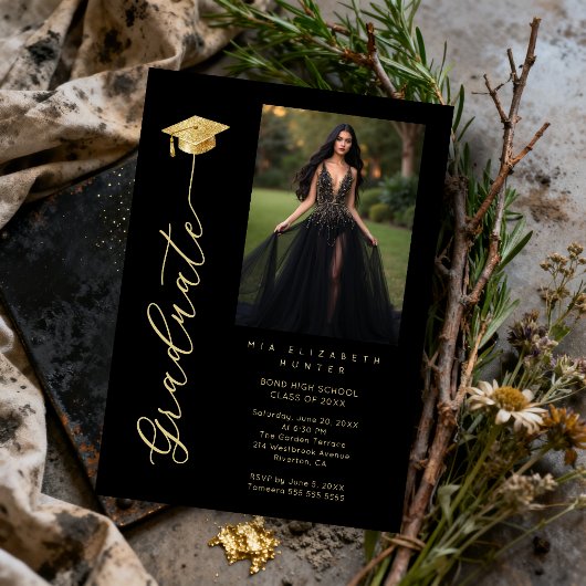Black & Gold Dramatic Grad Cap Photo & Calligraphy Kaart