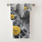 Black Gold Foil Zee Crystals Signature Script Bad Handdoek (Insitu)