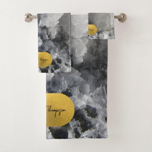 Black Gold Foil Zee Crystals Signature Script Bad Handdoek (Insitu)