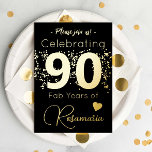 Black Gold Glitter 90th Birthday Party Folie Uitnodiging<br><div class="desc">Vier een 90ste verjaardag in stijl met onze leuke uitnodiging voor een zwart-gouden thema! De voorkant heeft een opvallend gouden folie design met charmante gouden vlekken en een hart. Draai het om om alle feestdetails te vinden, gemarkeerd met gouden gesimuleerde kunst en tekst. Personaliseer uw uitnodiging met aanpasbare opties voor...</div>