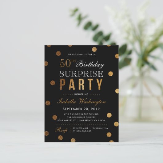 Black & Gold Glitter Confetti Surprise Party Uitnodiging Briefkaart (Staand voorkant)