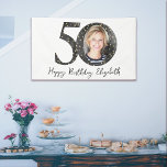 Black Gold Glitter Photo 50th Birthday Party Spandoek<br><div class="desc">Dit ontwerp met zwarte waterverf en goudglitter confetti maakt deel uit van ons collectie van de Foto van 50 en Fabulous.</div>