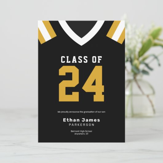Black Gold Jersey Football Afstuderen Aankondiging (Staand voorkant)
