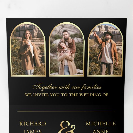 Black Gold Minimal Arch Photo QR code Wedding Drieluik Uitnodiging (Binnenzijde eerst)