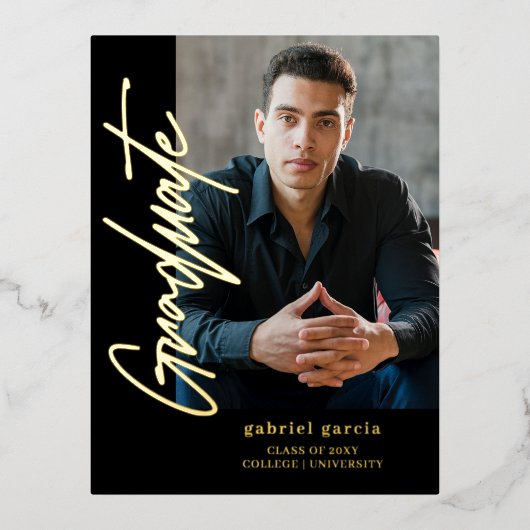 Black Gold Modern Afstuderen Invitation Briefkaart (Voorkant)