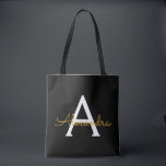 Black Gold Name White Girly Script Monogram Modern Tote Bag<br><div class="desc">Zwart en goudlegant Voeg je eigen monogram boekzak toe. Deze Book Bag kan worden aangepast om uw initiaal en voornaam op te nemen en wordt gegeven als cadeau voor Kerstmis,  Sweet 16 Birthday,  Vrijgezellenfeest of een bruiloft.</div>
