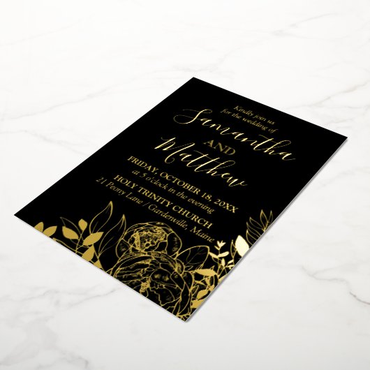 Black & Gold Peony Modern Floral Wedding Folie Uitnodiging (Gedraaid)