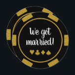Black Gold Poker Chip Las Vegas Wedding Eloped Kaart<br><div class="desc">Verraadd je vrienden en familie door hen deze zwarte en gouden pokerspaanders te sturen,  trouwdplekaankondigingen en/of feestuitnodigingen. Of je nu getrouwd bent in Las Vegas of in een andere leuke casino stad,  je gasten wachten vol ongeduld om bij je te komen op deze leuke feestdag na de huwelijksfeestdag!</div>