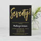 Black Gold Script 70th Birthday Party Invitation Kaart (Staand voorkant)