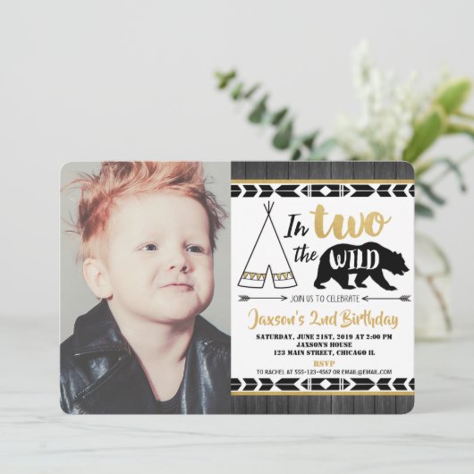 Black Gold Two Wild 2e verjaardag Uitnodiging Jong (Staand voorkant)