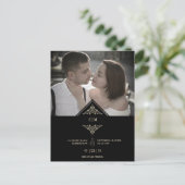 Black Golden Chic Lace Romantic Couple Wedding Aankondigingskaart (Staand voorkant)