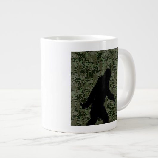 Black Gone Squatchin Woodland Digital Camouflage Grote Koffiekop (Voorkant rechts)