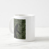 Black Gone Squatchin Woodland Digital Camouflage Koffiemok (Voorkant links)