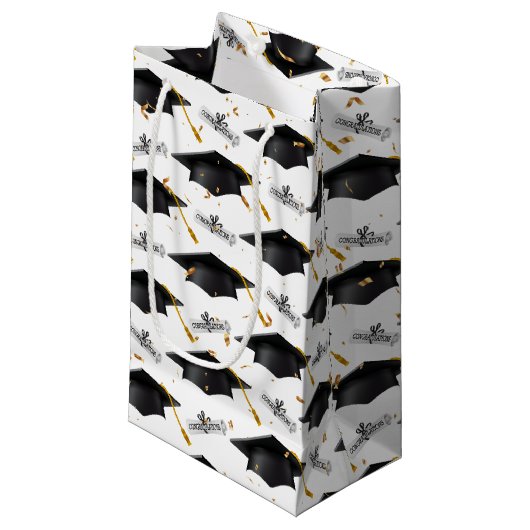 Black Graduation Caps with Diplomas Klein Cadeauzakje (Voorkant Gekanteld)