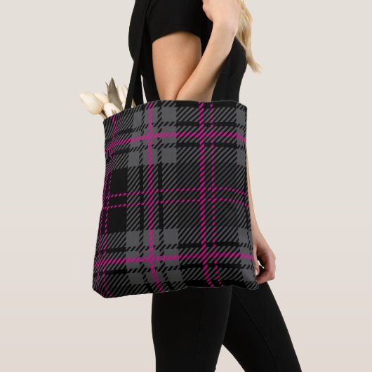 Black Gray and Pink Tartan Print Plaid Scottish Tote Bag (Dichtbij)