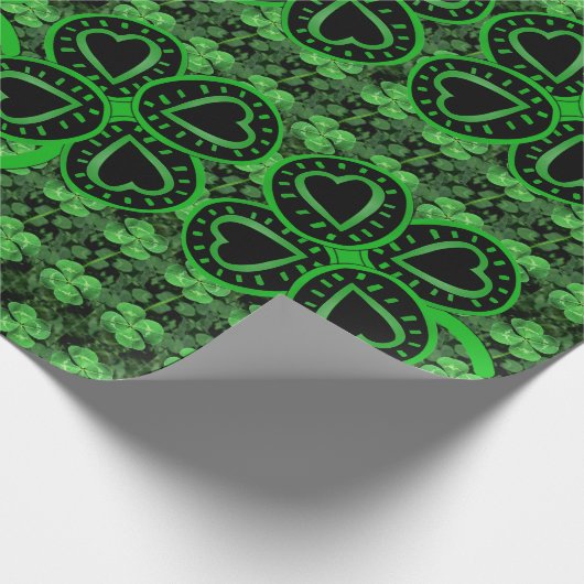 Black Green Clover Heart St Patrick Wrapping P Cadeaupapier (Hoek)