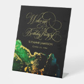 Black Green Gold  Script Font Birthday Reclamebord Met Voetstuk (Voorkant)