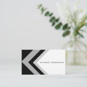 Black grey arrow geometric minimal modern design visitekaartje (Staand voorkant)