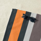 Black Grey Oranje Striped Beach Life Pattern Strandlaken (In situ)
