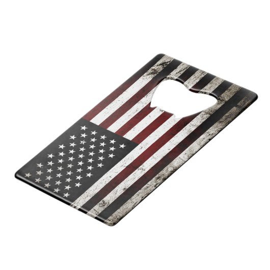 Black Grunge American Flag Creditkaart Flessenopener (Voorkant Gekanteld)