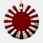 Black Grunge Japan Rising Sun Flag Keramisch Ornament (Achterkant)