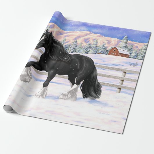 Black gypsy vanner Irish Cob Draft Horse in sneeuw Cadeaupapier (Uitgerold)