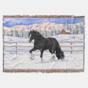 Black gypsy vanner Irish Cob Draft Horse in sneeuw Deken