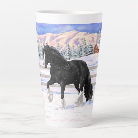 Black gypsy vanner Irish Cob Draft Horse in sneeuw Latte Mok (Voorkant)