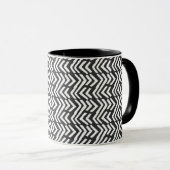 Black Hand Drawn Chevron Pattern Mok (Voorkant rechts)
