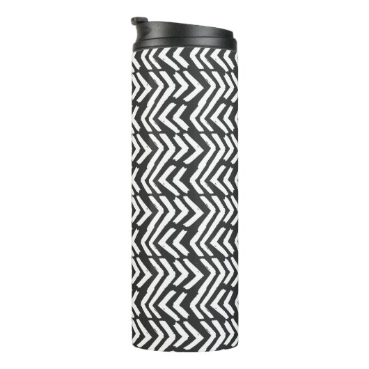 Black Hand Drawn Chevron Pattern Thermosbeker (Geroteerd rechts)