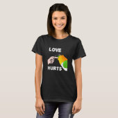 Black Headed Caique Parrot Love Hurts T-shirt (Voorkant volledig)