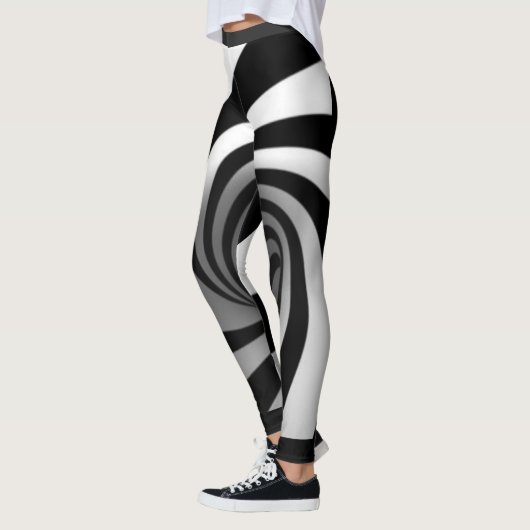 Black Heart Back Swirls Leggings (Links)