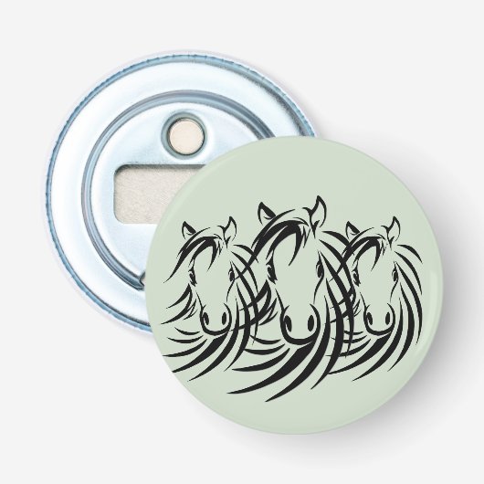 Black Horse Head Green Button Flesopener (Voorkant)