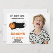 Black Ink Basketball Verjaardag Uitnodiging (Voorkant)